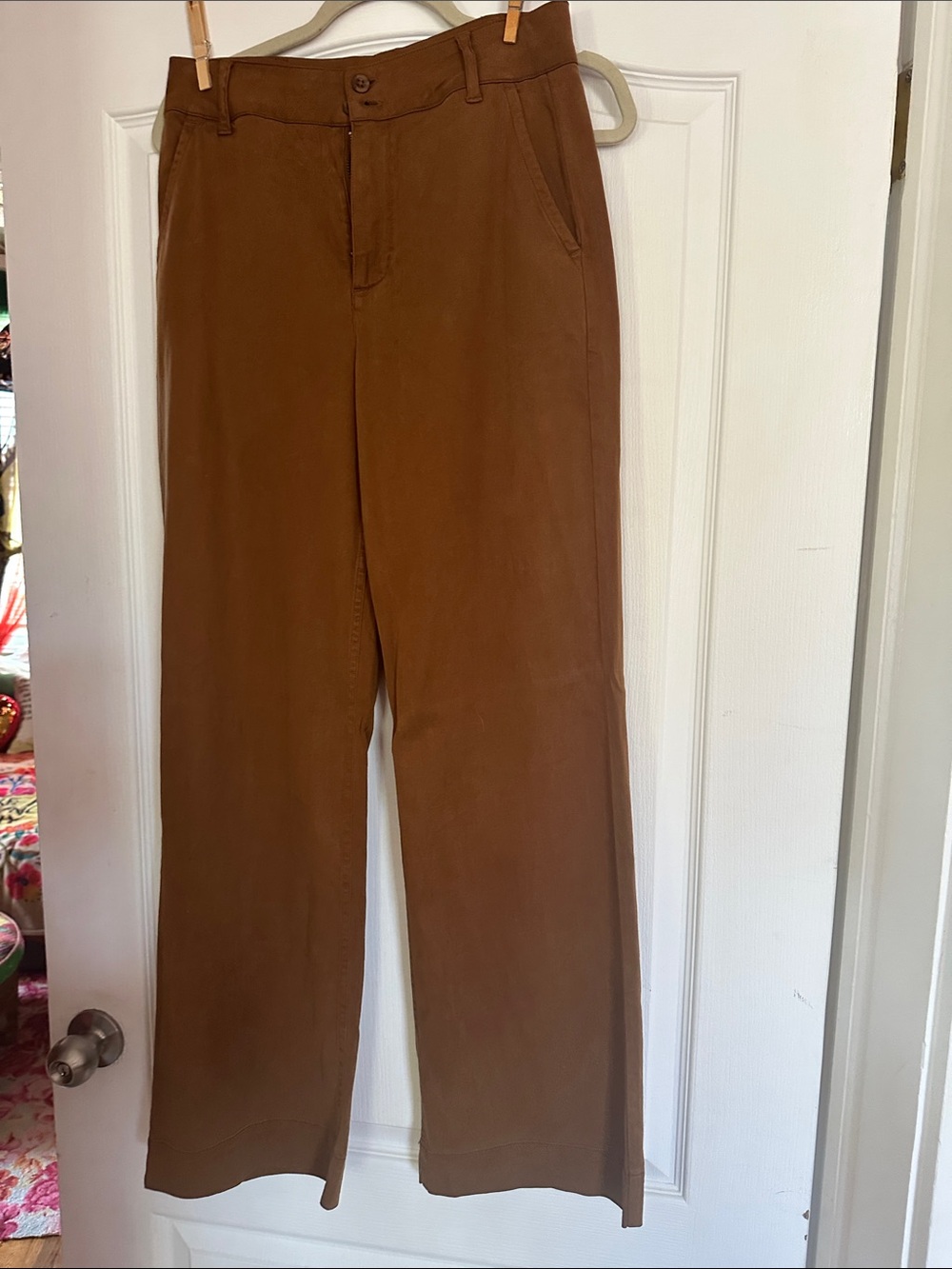Bella Dahl Men's Chinos in Warm Brown